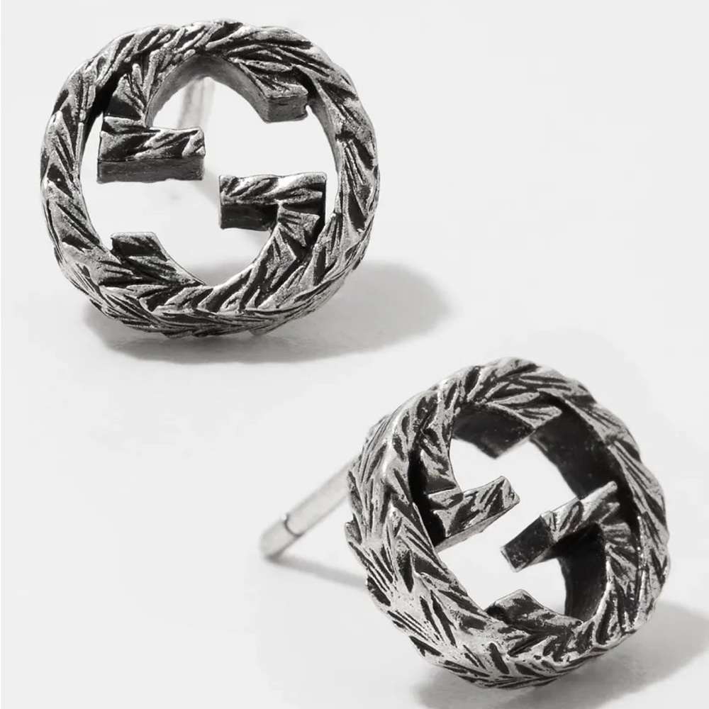 Gucci Interlocking G Stud Earrings || Aged Silver